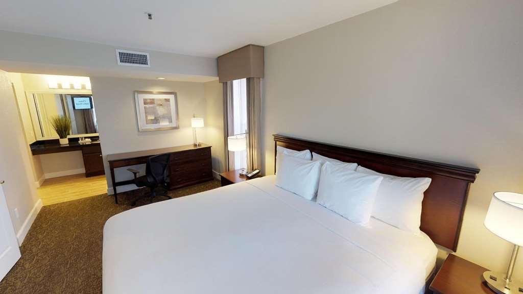 Chase Brea-fullerton - North Orange County Hotel 3*