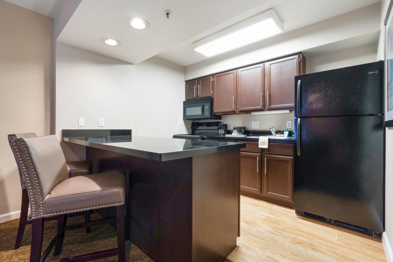 Chase Brea-fullerton - North Orange County Hotel 3*